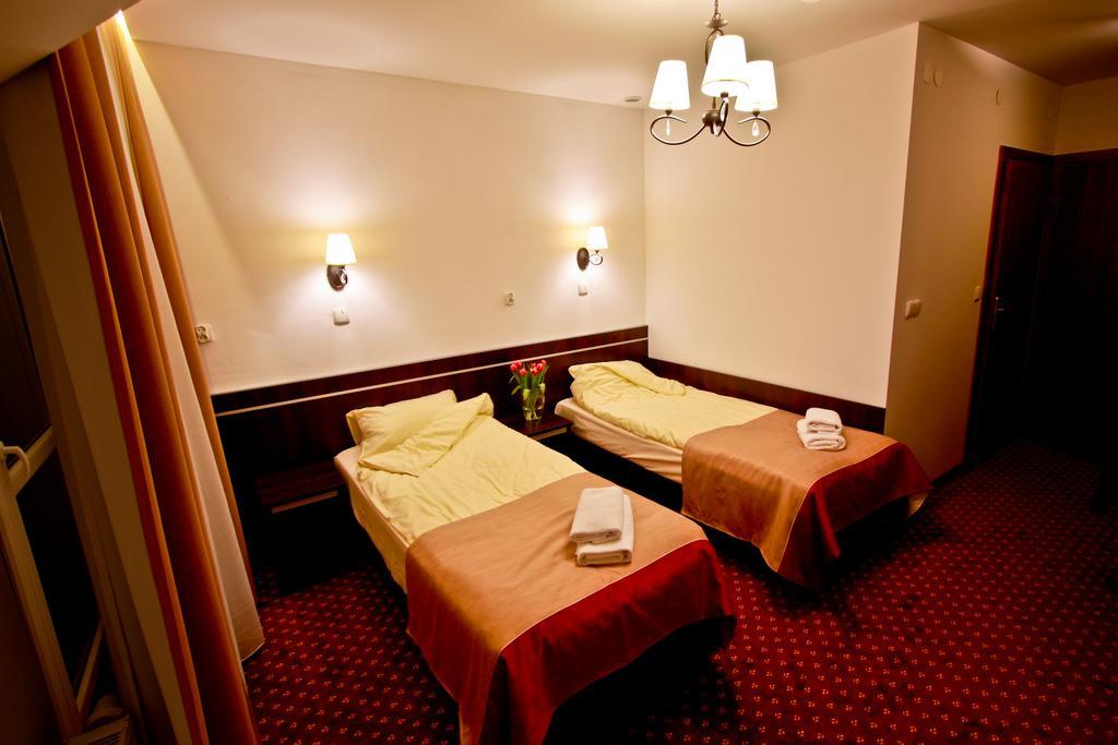Hotel Milord Pułtusk Luaran gambar