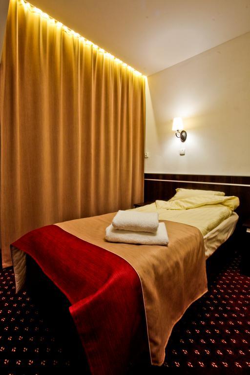 Hotel Milord Pułtusk Luaran gambar