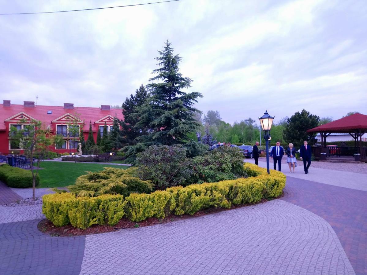 Hotel Milord Pułtusk Luaran gambar